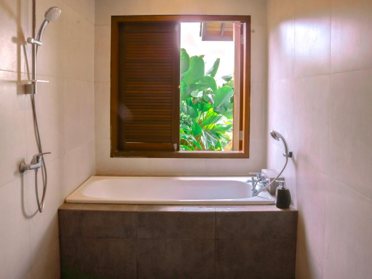 Bed and Breakfast Abinawa Hill Lovina Exterior foto